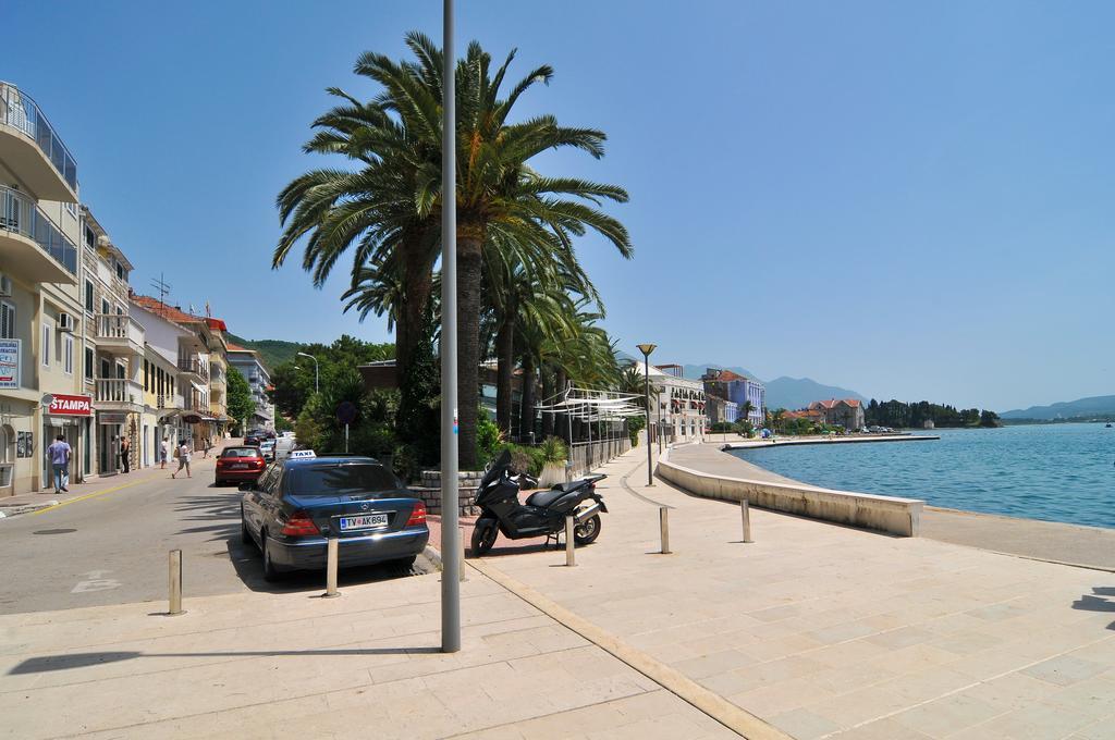 City Center Apartments Tivat Eksteriør billede