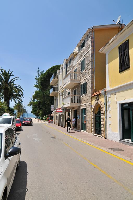 City Center Apartments Tivat Eksteriør billede